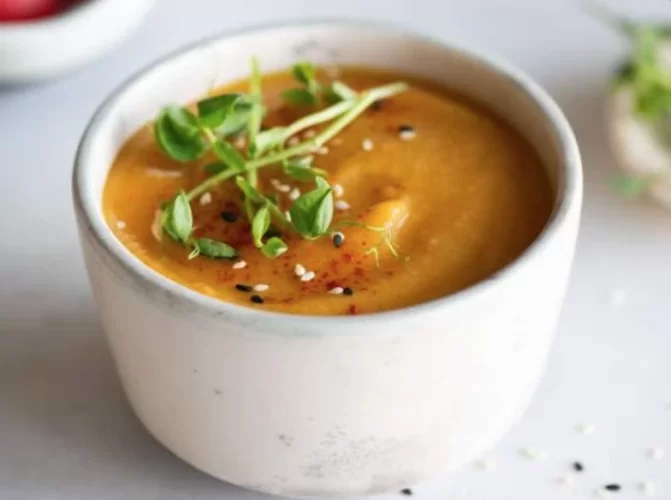Морковный крем-суп с фасолью